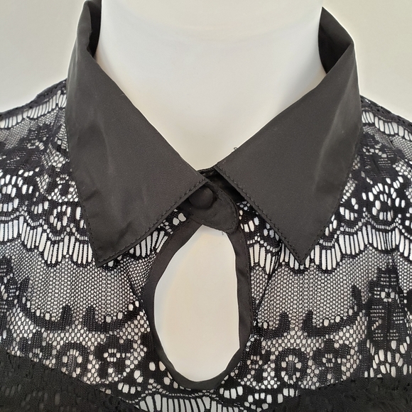 TCEC Black Lace Top, Size S - Picture 2 of 8